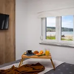 Ferienhaus Luxurious In Ljubacki Stanovi *